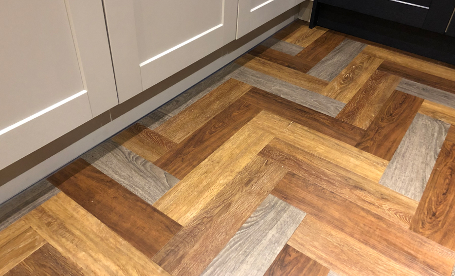 Laminate flooring contractor in Rugby